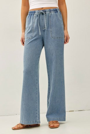 Stella wide leg pant in medium wash, front view