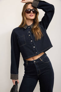 Back view of Autumn leopard collar denim shacket