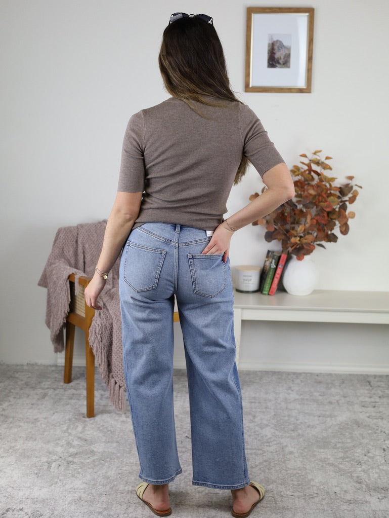 Hayes Classic Solid Rib Knit Sweater -Mocha