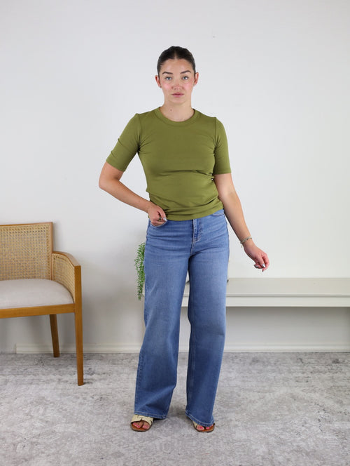 Amber Tee