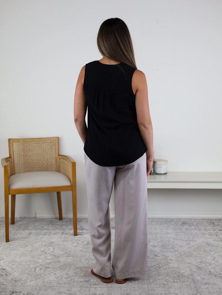 Heritage Linen Blend Blouse