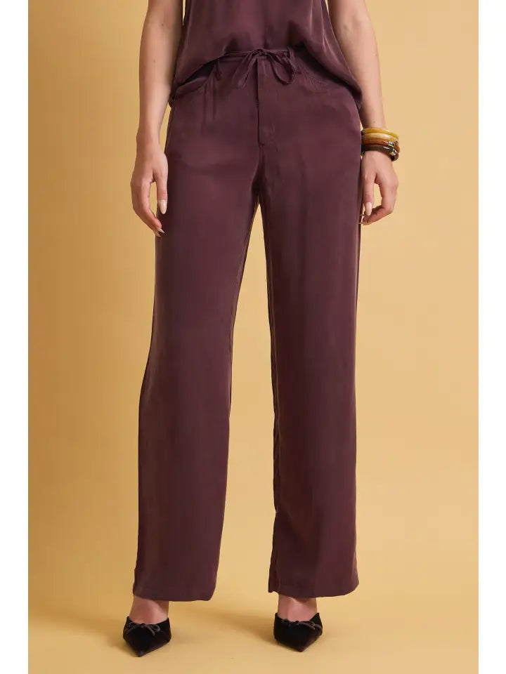 Model wearing the Vernon Air Washed Pant, a lightweight wide leg pant with flowy drape