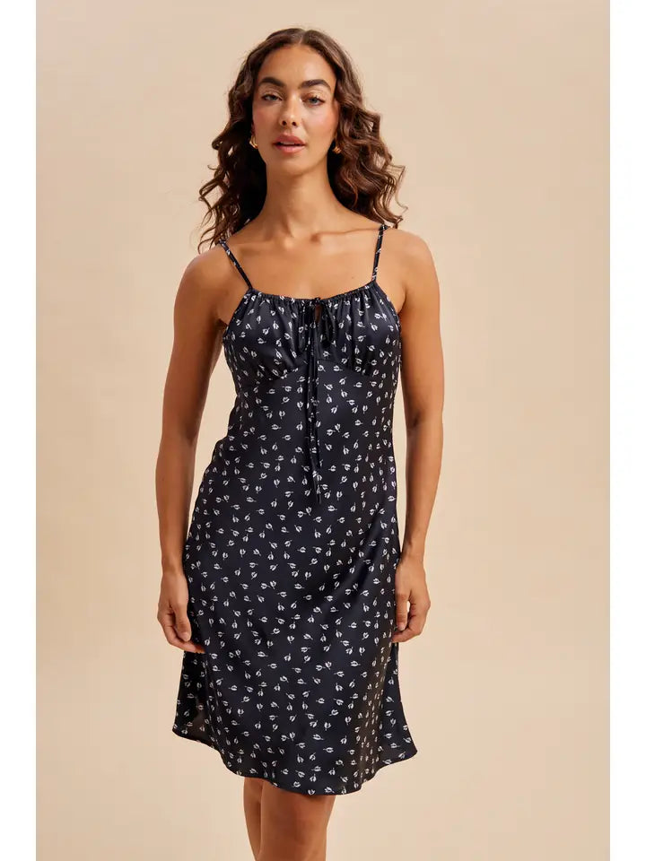 bias cut mini dress Staci Floral - Navy | Women's Dresses White midi dress with 123sale115 Floral embellishment Cut on the bias Size:11 Wide
