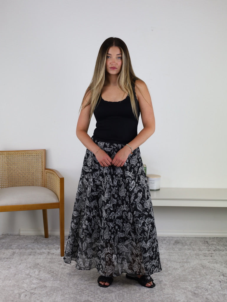 Longview Flowy Midi Skirt - Black