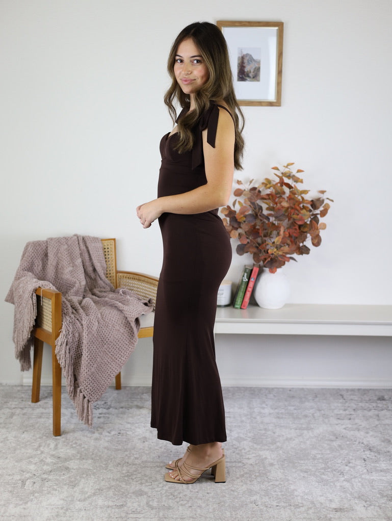 Sophia Shoulder Tie Maxi Dress