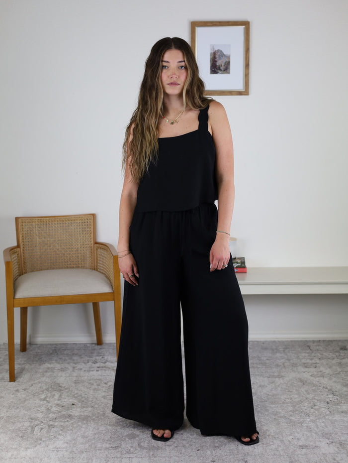Vivianne Scallop Strap Top