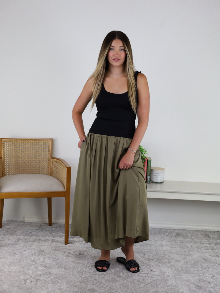 Marty Smocked Waist Midi Skirt - Moss