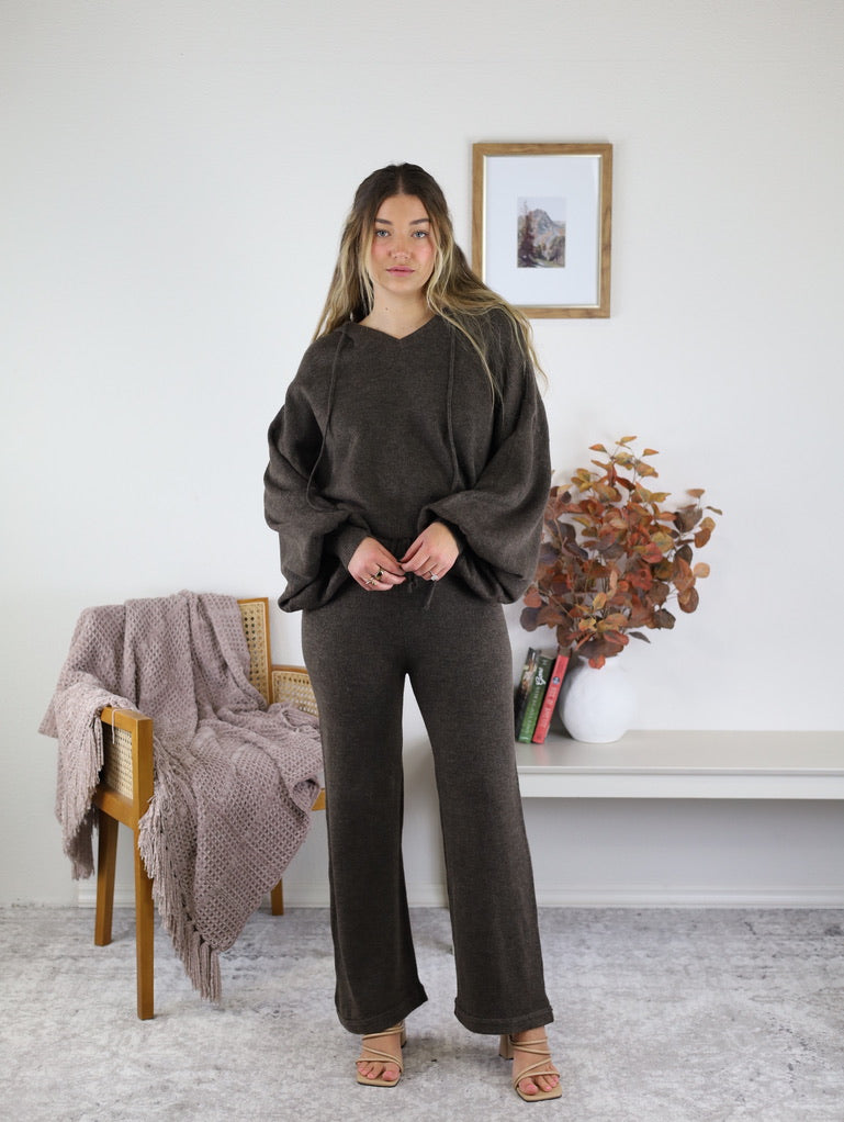 Walker Hooded Sweater