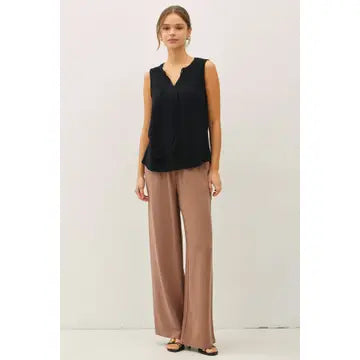 Heritage viscose-linen blouse in black with V-neck tassel tie detail