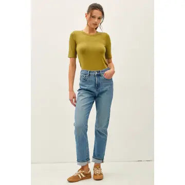 Amber Tee