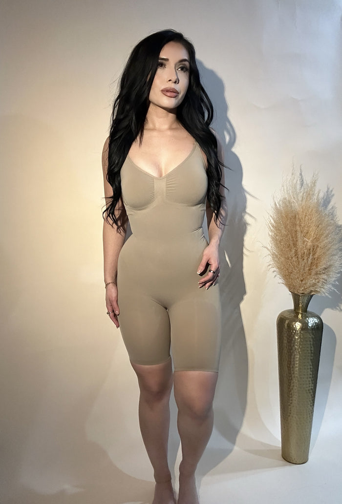 Estrella Shapewear Bodysuit W/ Shorts- Black